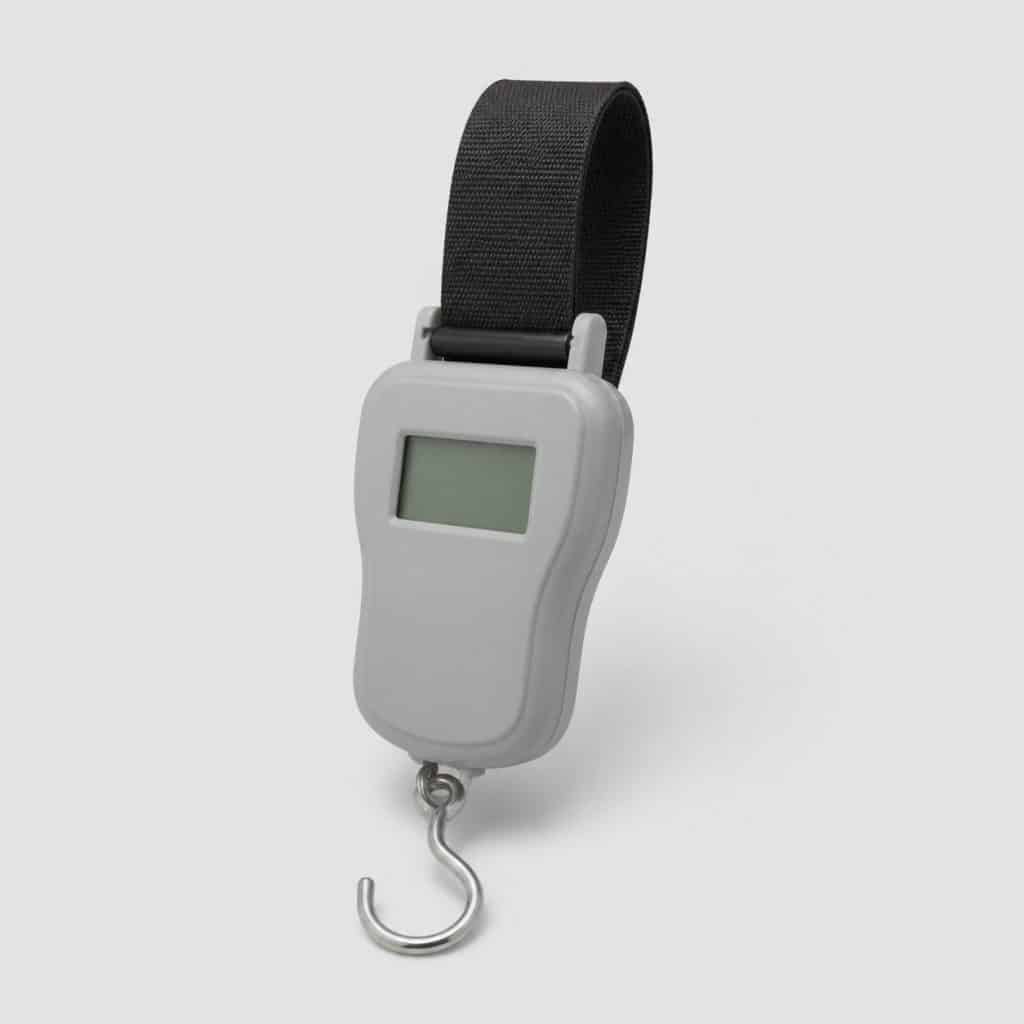 Pèse-bagage numérique vu de face avec écran LCD